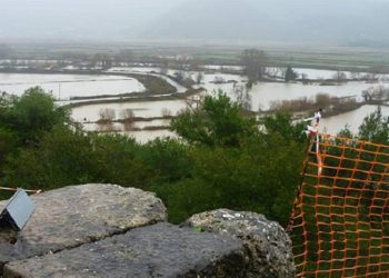 Άρτα: Κλειστά αύριο τα σχολεία – νυχτερινές περιπολίες