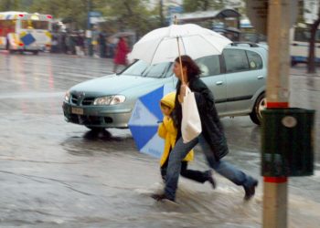 Σε ποιες περιοχές συνεχίζονται οι βροχές και οι καταιγίδες και σήμερα - Αναλυτική πρόγνωση