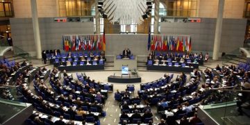 Εκπρόσωπος της γερμανικής κυβέρνησης κλείνει «παράθυρο» της Bundestag για τις πολεμικές αποζημιώσεις