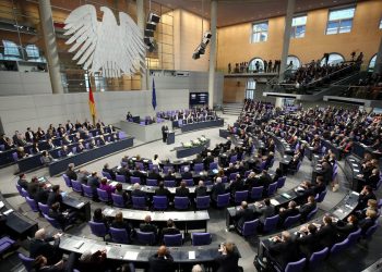 Правящая коалиция Германии за выделение помощи Греции