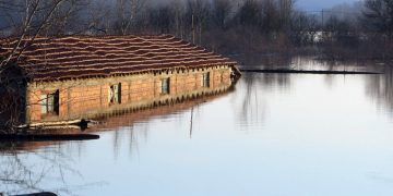 Πάνω από τα όρια συναγερμού ο ποταμός Έβρος στο Πύθιο