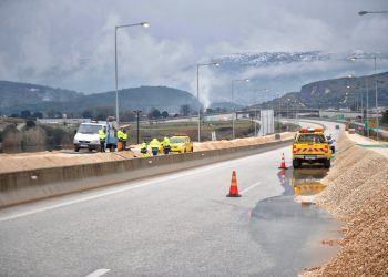 Έκλεισαν σχολεία της Ηπείρου λόγω σφοδρής χιονόπτωσης