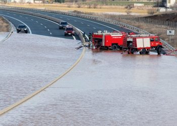 Ποιοι δρόμοι είναι κλειστοί λόγω υδάτων και κατολισθήσεων