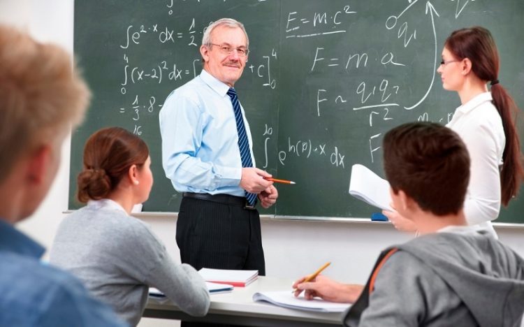 Μπαλτάς διαψεύδει Κουράκη για τους εκπαιδευτικούς!