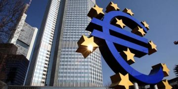 Европейский Центральный Банк перестал принимать в залог греческие облигации