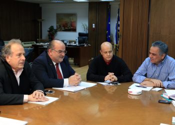 Στο τραπέζι αυξήσεις κατώτατων μισθών και συλλογικές συμβάσεις