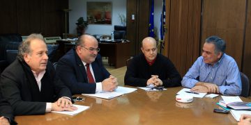 Στο τραπέζι αυξήσεις κατώτατων μισθών και συλλογικές συμβάσεις