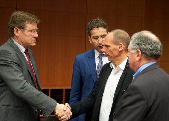 Συμφωνία για τετράμηνη παράταση, με δεσμεύσεις και αστερίσκους