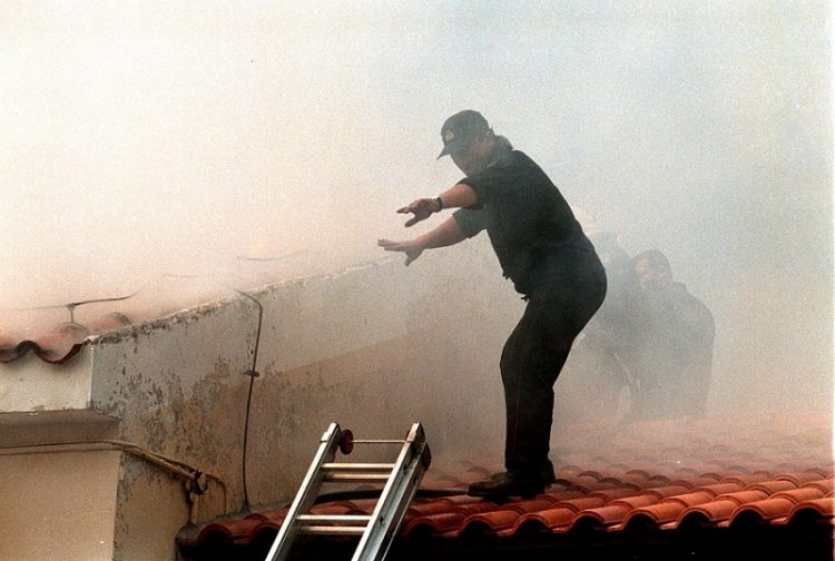 Λαχτάρησαν μαθητές δημοτικού στα Ιωάννινα όταν πήρε φωτιά το σχολείο τους