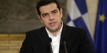 Премьер-министр Греции посещает Рим и Брюссель