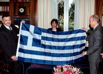 Родители первого грека-космонавта без пенсии в Греции