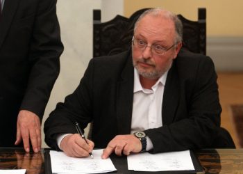 Костас Исихос: Говорить о массовой эвакуации греков из Мариуполя преждевременно