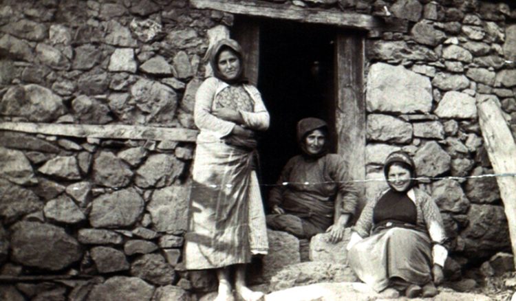 Δύσκολο να είσαι Πόντια νοικοκυρά την Καθαρά Δευτέρα – Έθιμα της ημέρας στον Πόντο