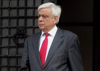 Τη στήριξη της πολιτείας στον ελληνισμό της Αλβανίας υπενθυμίζει ο Παυλόπουλος