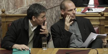 Τσακαλώτος: Η Ελλάδα στο Eurogroup αντιμετώπισε «ωμή εξουσία και εκβιασμό»