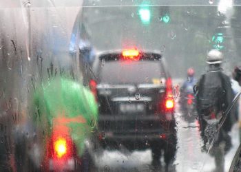 Κλειστοί δρόμοι στην Αθήνα λόγω βροχόπτωσης