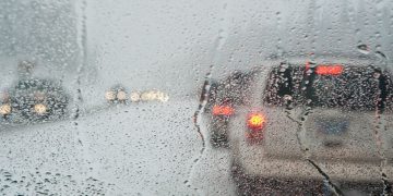 Βροχές και σποραδικές καταιγίδες την Τρίτη