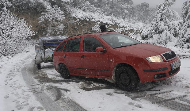 Καιρός: Πέφτει και άλλο η θερμοκρασία, πού χρειάζονται αλυσίδες