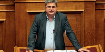 Ο βουλευτής ΣΥΡΙΖΑ Ζεϊμπέκ δεν αναγνωρίζει τον επίσημο μουφτή και θέλει όχι ένα, αλλά πολλά τζαμιά στην Αθήνα