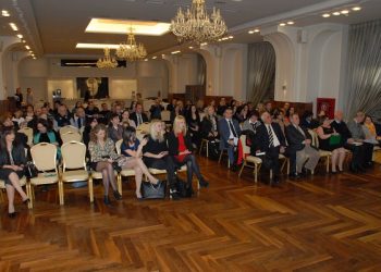 Νήπια στον Εύοσμο βροντοφώναξαν για τη Γενοκτονία και την ιστορία των Ποντίων (φωτο, βίντεο)