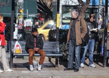 Πείραμα στην Αθήνα δείχνει αν οι Έλληνες είναι ρατσιστές (βίντεο)