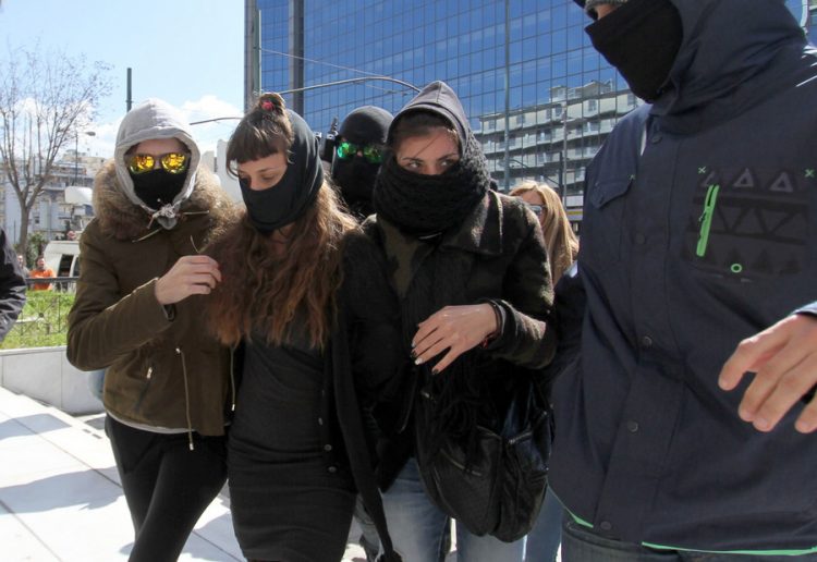 Στον ανακριτή εκ νέου Σπυροπούλου, Τσάκαλος και οι συνεργοί τους