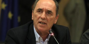 Τι απαντά ο Γιώργος Σταθάκης για τα «πόθεν έσχες» του και το ένα εκατ. ευρώ