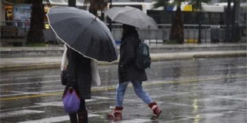 Καιρός: Βροχές, καταιγίδες και ενισχυμένοι άνεμοι