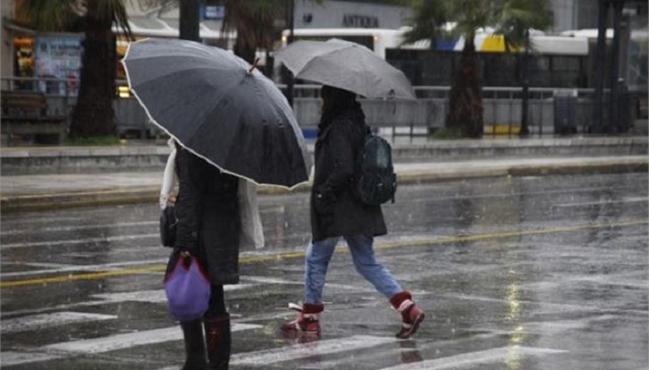 Καιρός: Βροχές, καταιγίδες και ενισχυμένοι άνεμοι