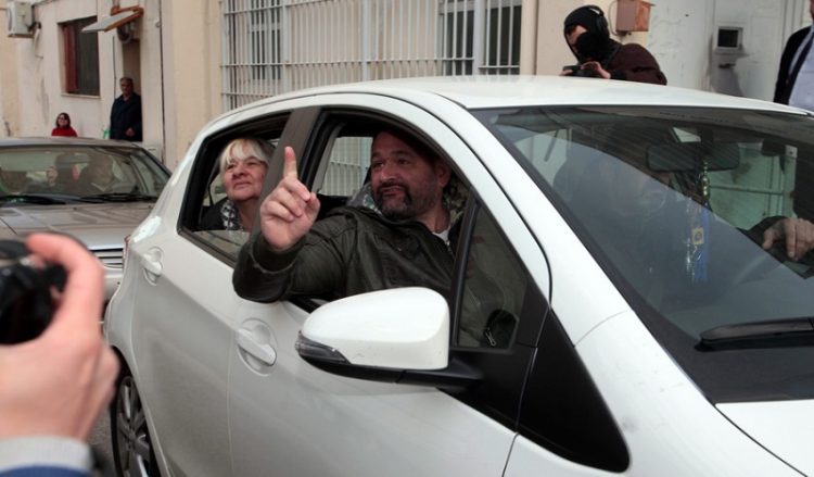 Αποφυλακίστηκαν οι Νίκος Μιχαλολιάκος και Γιάννης Λαγός