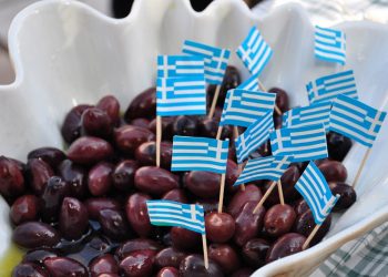 Μεσογειακή διατροφή για υγιέστερο έντερο και... καλά γηρατειά