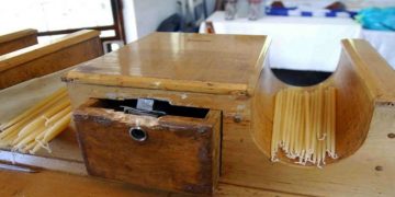 Χίος: Ιερέας επιτέθηκε σε βουλευτή για τη Μακεδονία
