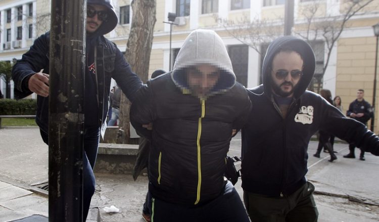 Λόγω γραφειοκρατίας κυκλοφορούσε ελεύθερος ο παιδόφιλος του Περιστερίου