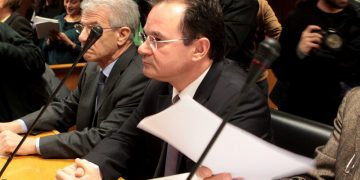 Εισαγγελέας: Δεν έχουν παραγραφεί τα αδικήματα Παπακωνσταντίνου