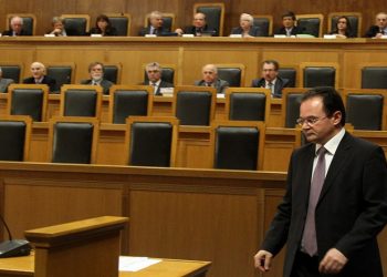Δίκη Παπακωνσταντίνου: Προβλήθηκε η αρχική λίστα Λαγκάρντ