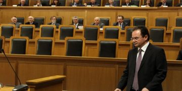 Δίκη Παπακωνσταντίνου: Προβλήθηκε η αρχική λίστα Λαγκάρντ