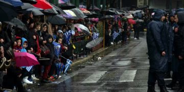 30 προσαγωγές στη συγκέντρωση υπέρ του «Ναι» στο Σύνταγμα