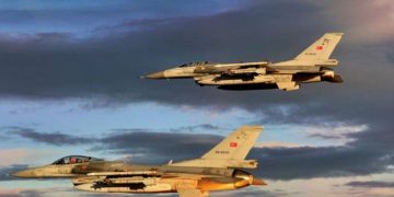 Μπαράζ υπερπτήσεων από τουρκικά F-16 στο Αιγαίο