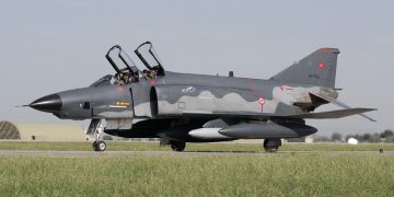 Η Τουρκία αποσύρει ένα μέρος του στόλου των μαχητικών F-4