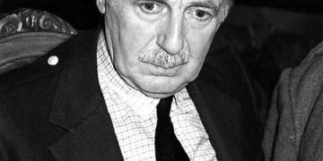 Σταύρος Ξενίδης: Ο «στρατηγός» από την Πόλη που τα έλεγε «τσεκουράτα»