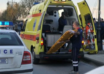 Έγκλημα στα Σεπόλια: Άνδρας βρέθηκε μαχαιρωμένος στο πεζοδρόμιο 2