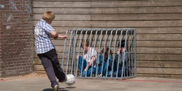 Ποια παιδιά πέφτουν συχνότερα θύματα ενδοοικογενειακού εκφοβισμού