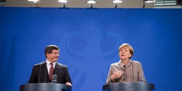 Ο Ερντογάν ζητά τα 3 δισ. για το προσφυγικό – Παζάρι στη Σύνοδο Κορυφής