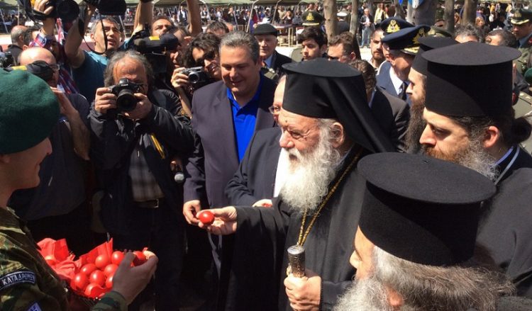 Γεύμα αλληλεγγύης από το ΥΠΕΘΑ παρουσία του Αρχιεπισκόπου (φωτο)