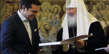 Συνάντηση Τσίπρα-Πατριάρχη Κύριλλου με μια συζήτηση για την Αριστερά και την πίστη