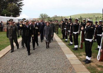 Με λαμπρότητα γιορτάστηκαν στη Λήμνο τα 100 χρόνια από τη «Μάχη της Καλλίπολης» (βίντεο)