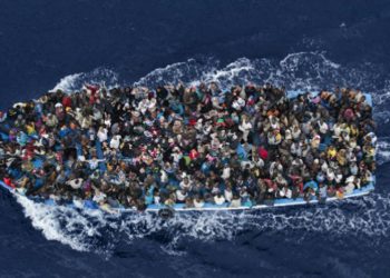 Ασφυκτική η κατάσταση στη Μυτιλήνη με 9.500 μετανάστες!