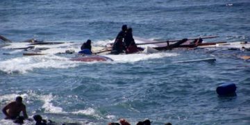 Воскресное кораблекрушение в Средиземном море унесло жизни 800 человек