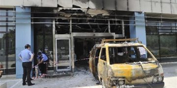 Επίθεση με γκαζάκια στο Μαρούσι