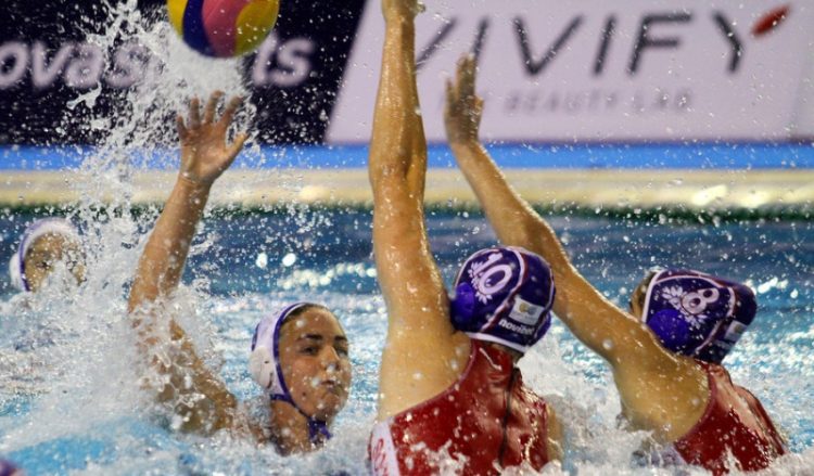 Πρωταθλήτριες Ευρώπης τα κορίτσια του Ολυμπιακού στο πόλο